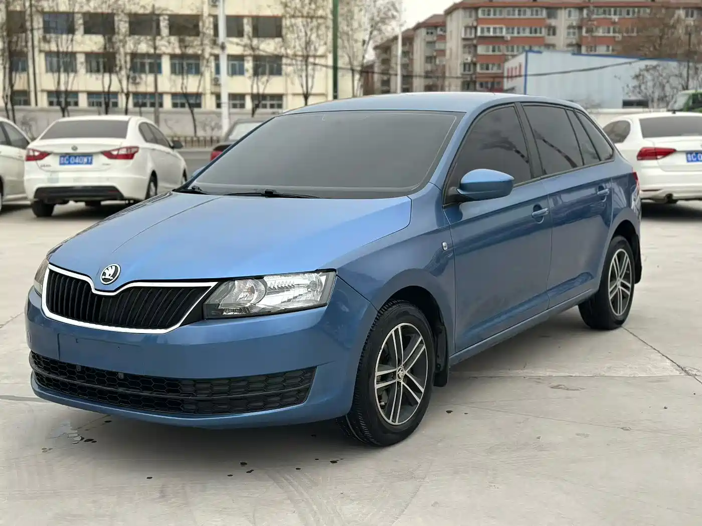 Škoda Skoda Rapid Spaceback 2016 Facelift 1.6L Automatic Forward Edition