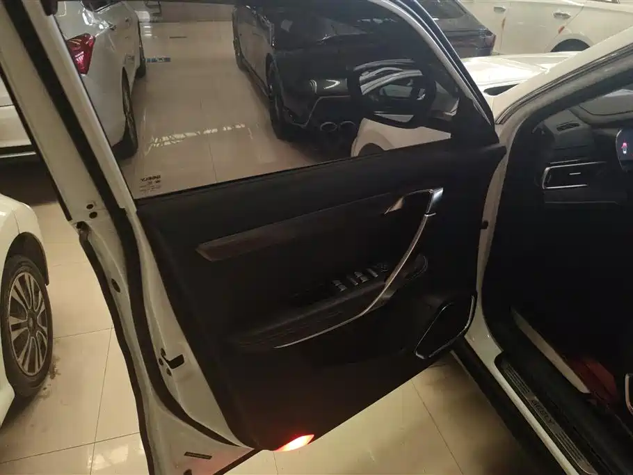 GEELY AUTOMOBILE BOYUE