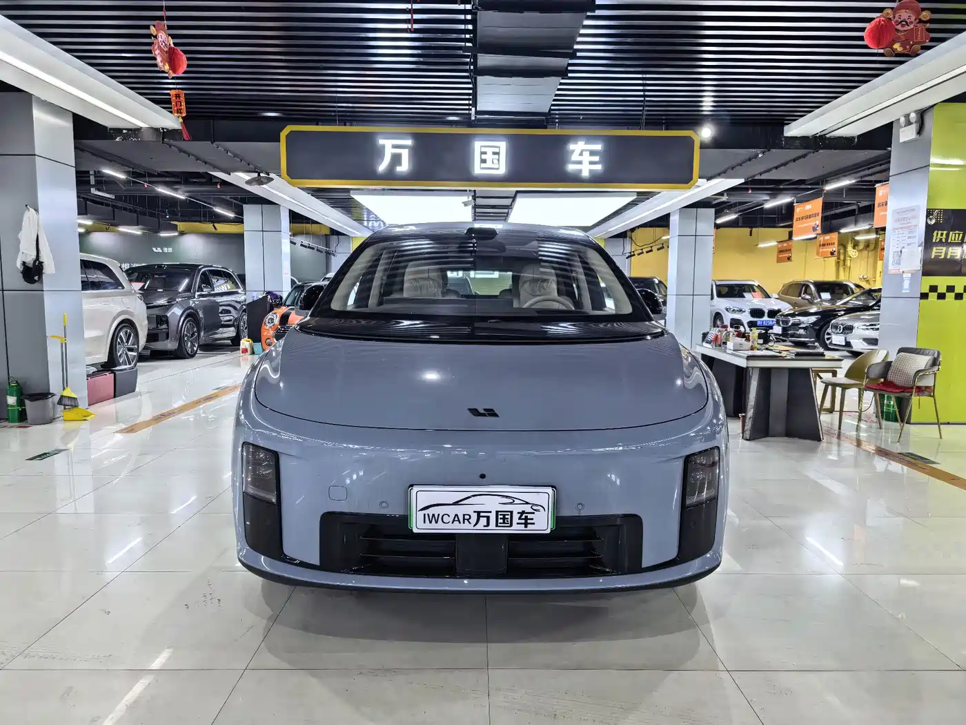 Li Auto Li i8 2025 2025 Standard Edition