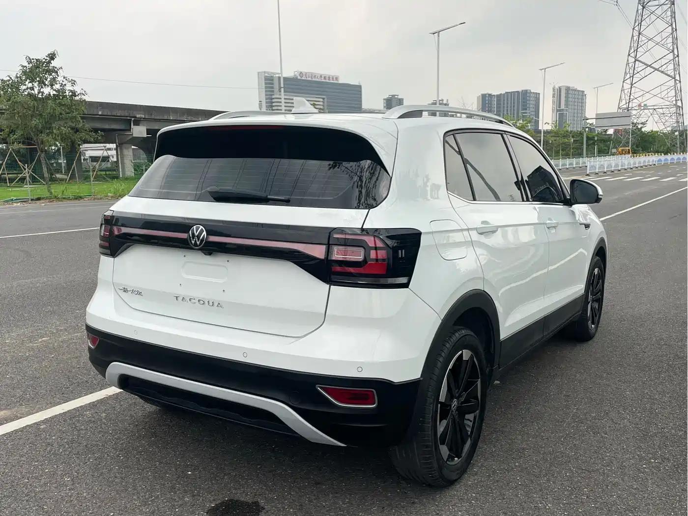 Volkswagen Tanying 2021 1.5L Automatic Smart Connect Edition фото 8