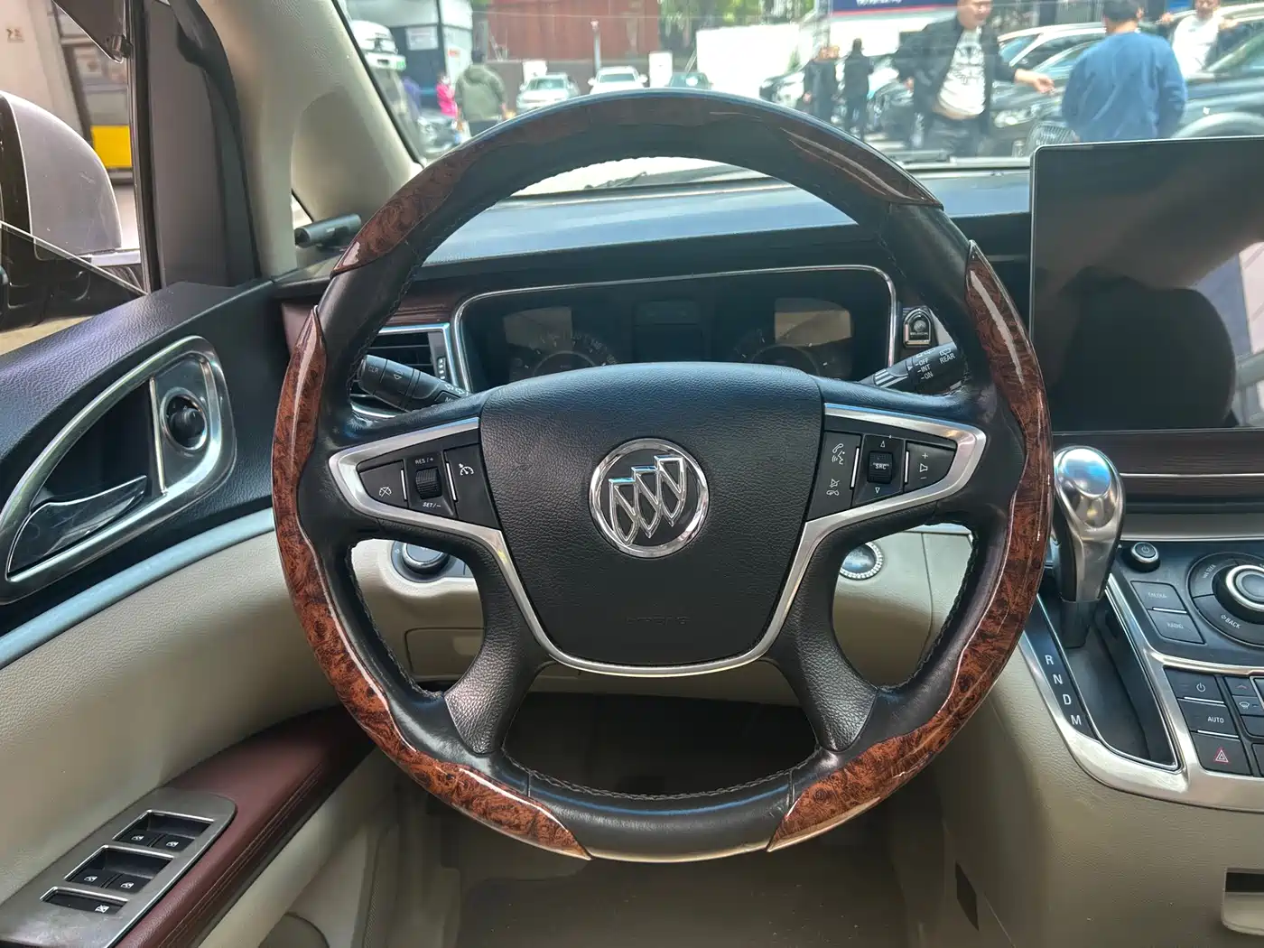 Buick GL8 2017 25S Luxury China V фото 10