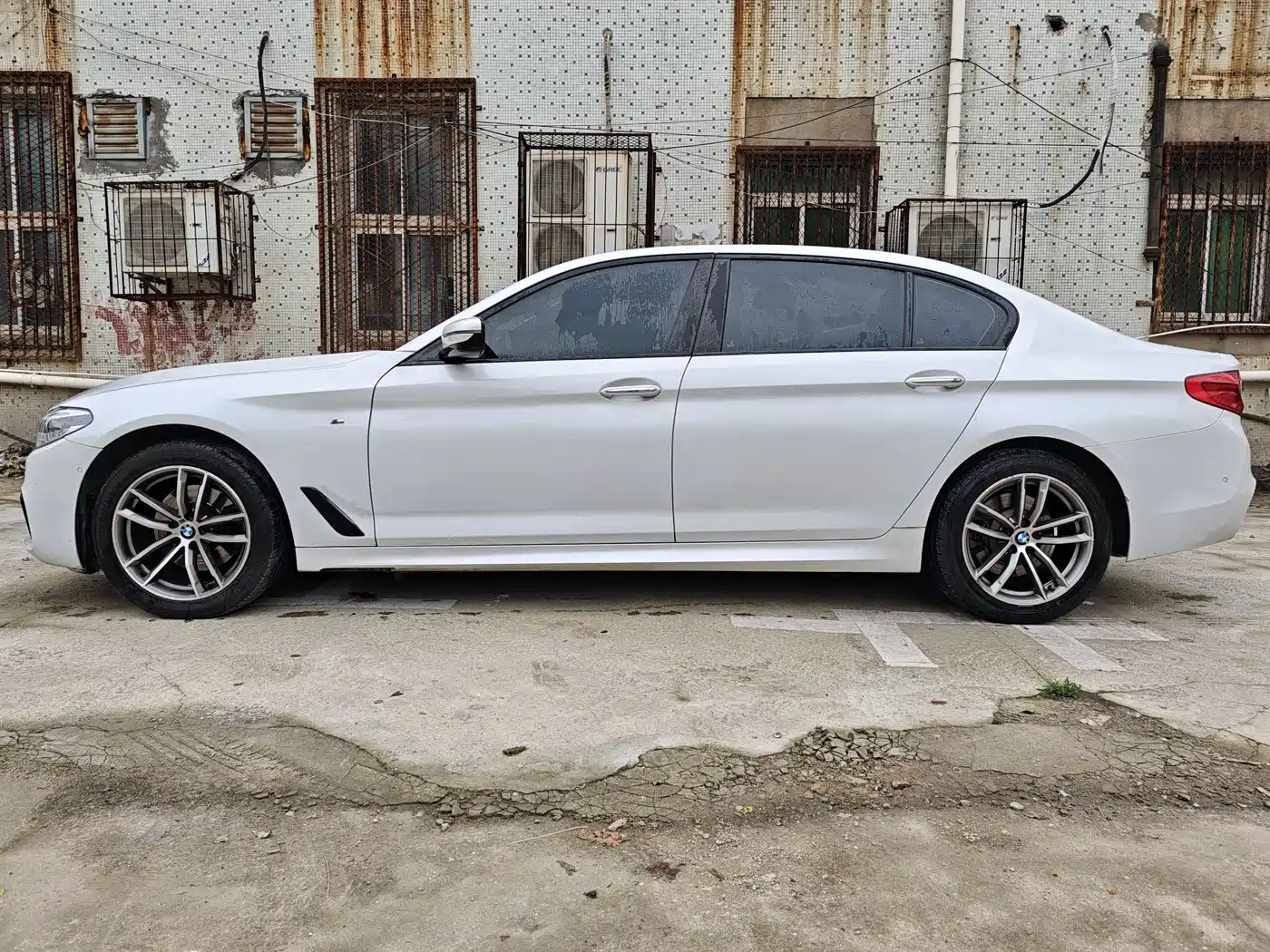 BMW 5 Series 2018 525Li M Sport Package фото 4