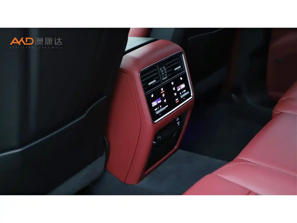 Фото 9 - Porsche Cayenne