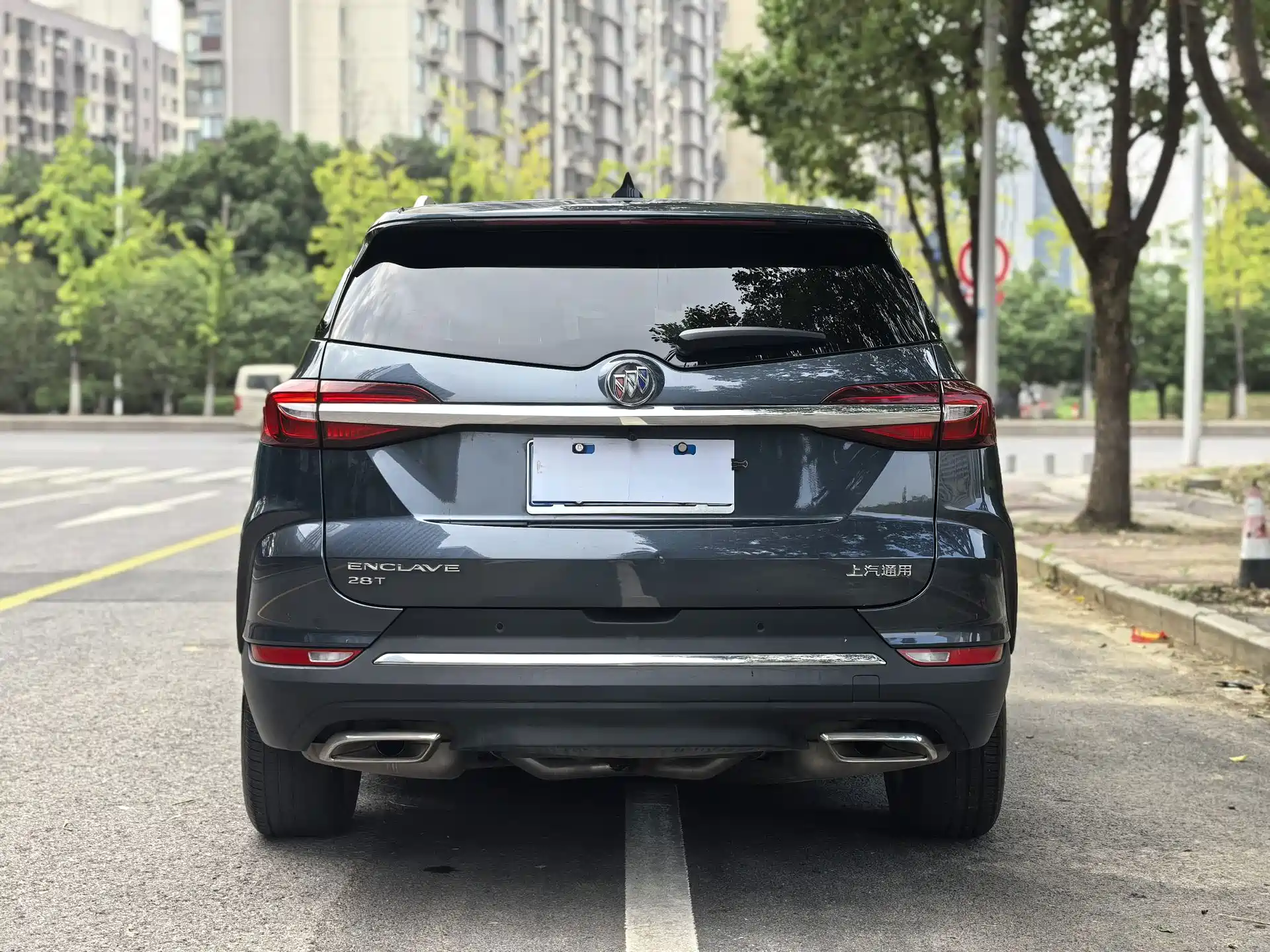 Photo 6 - Buick Enclave
