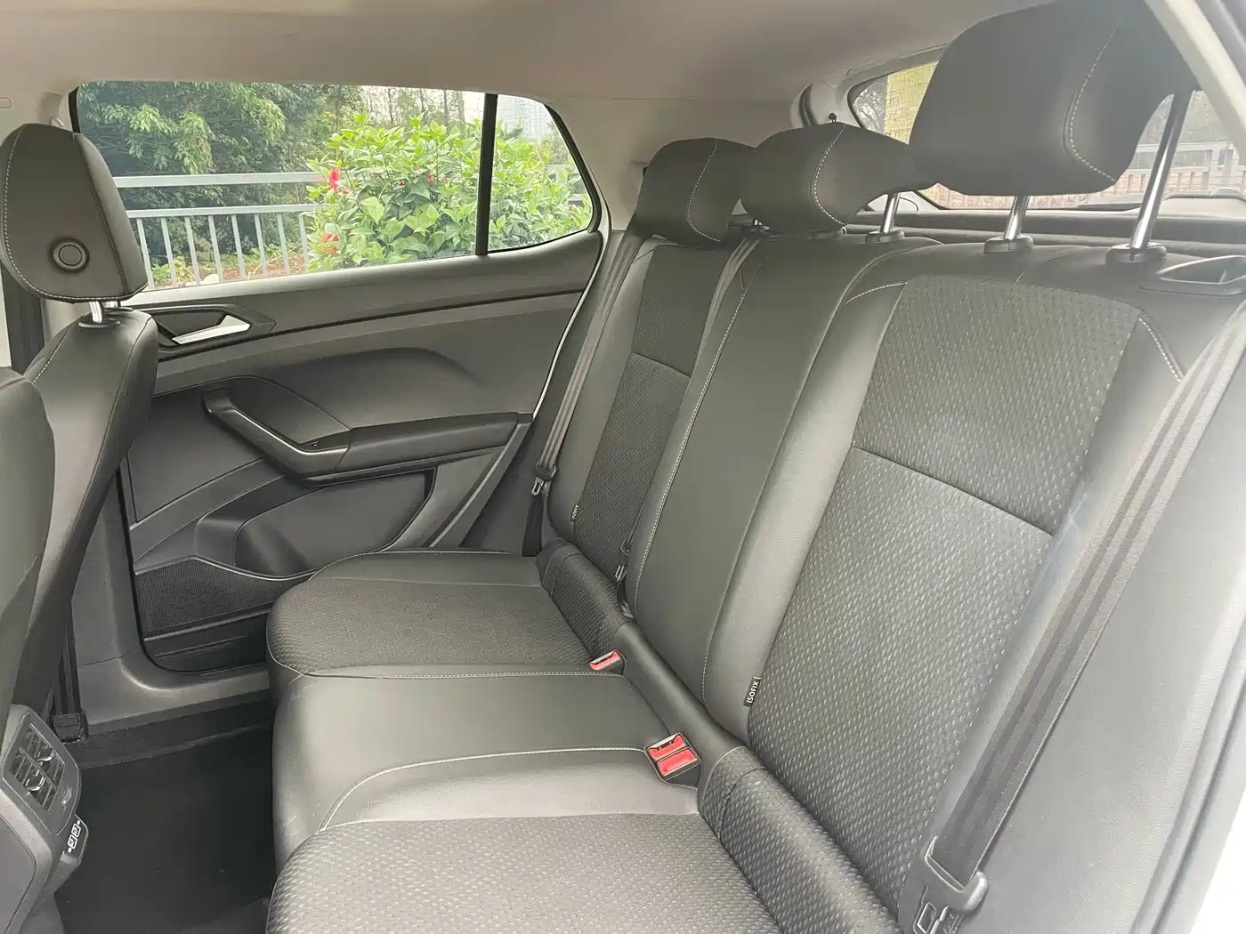 Volkswagen Tanying 2021 1.5L Automatic Smart Connect Edition фото 16