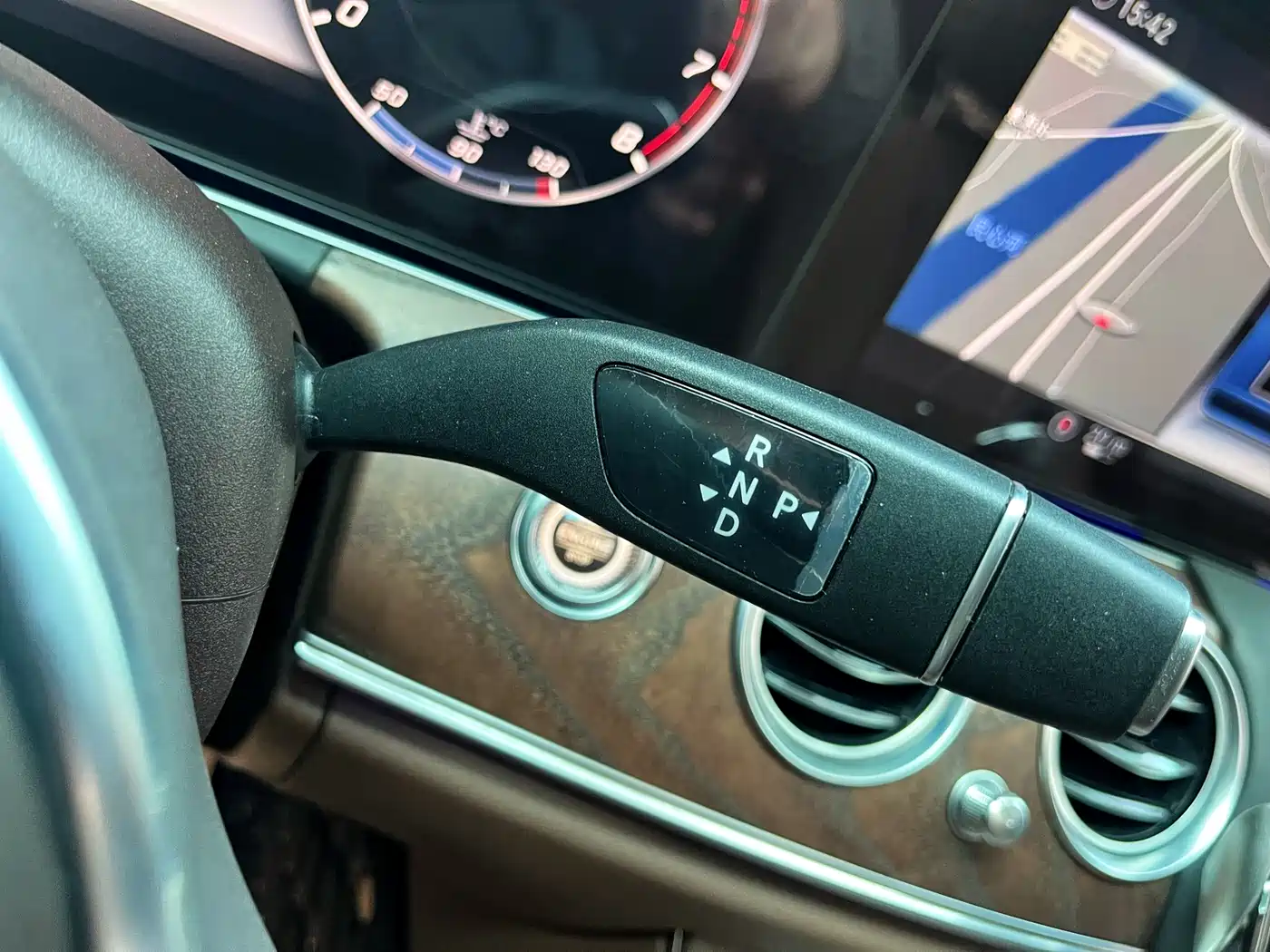 Mercedes-Benz E-Class 2019 E 300 L Fashion фото 17