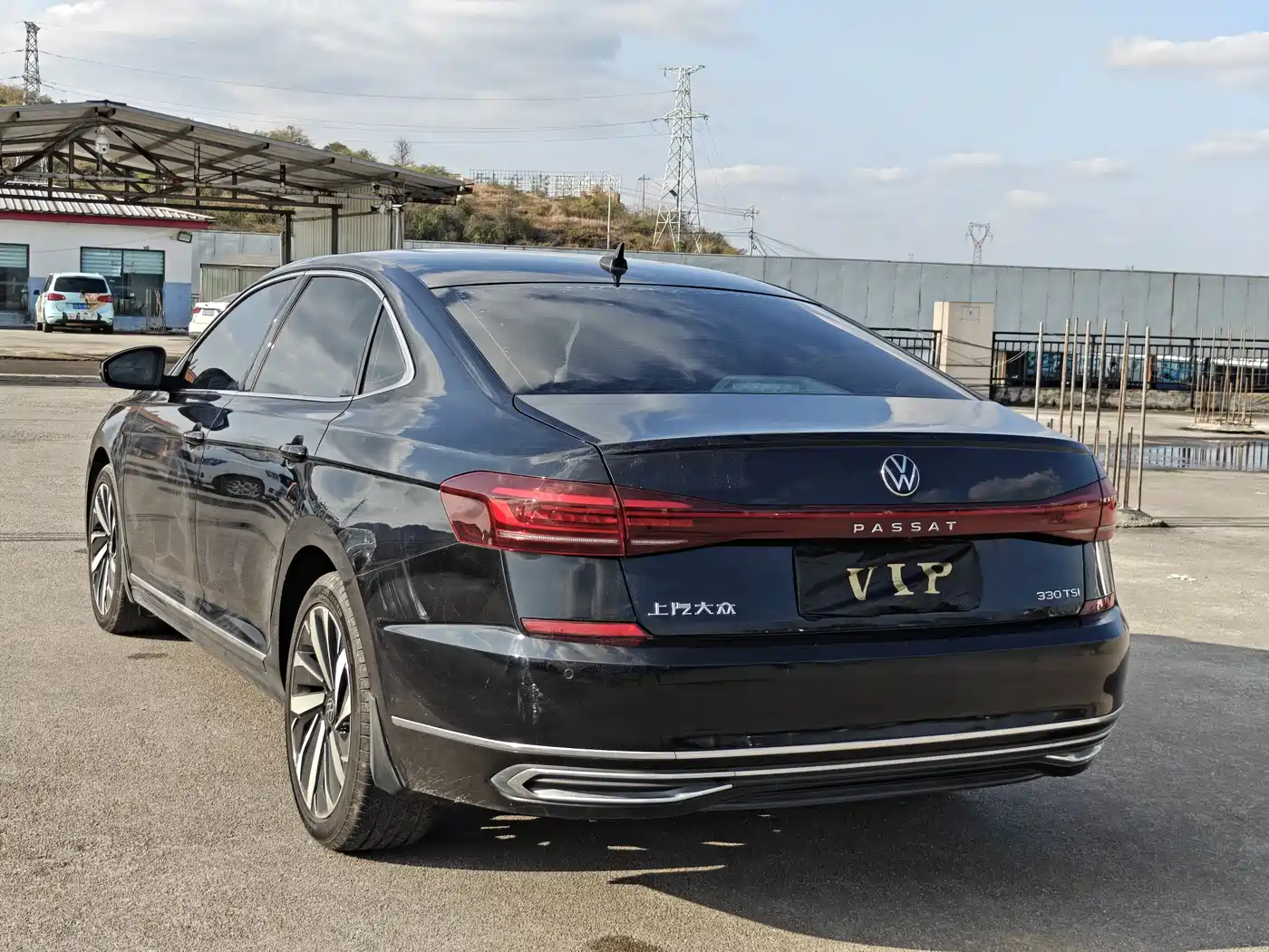 Volkswagen Passat 2022 330TSI Starlight Elite Edition фото 5