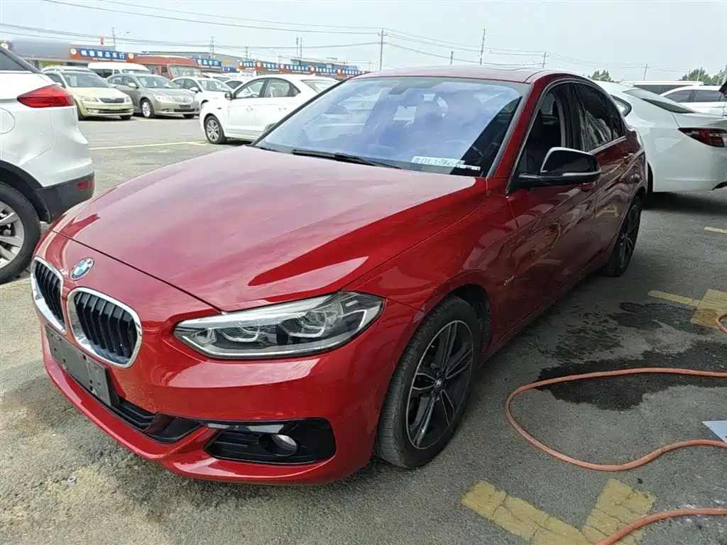 BMW 1 Series 2018 118i Sport Edition
