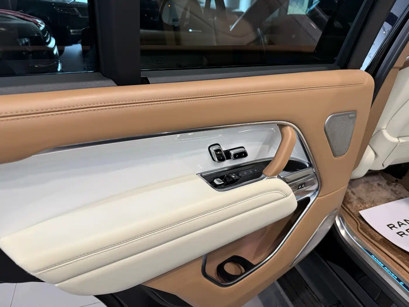 LAND ROVER RANGE ROVER
