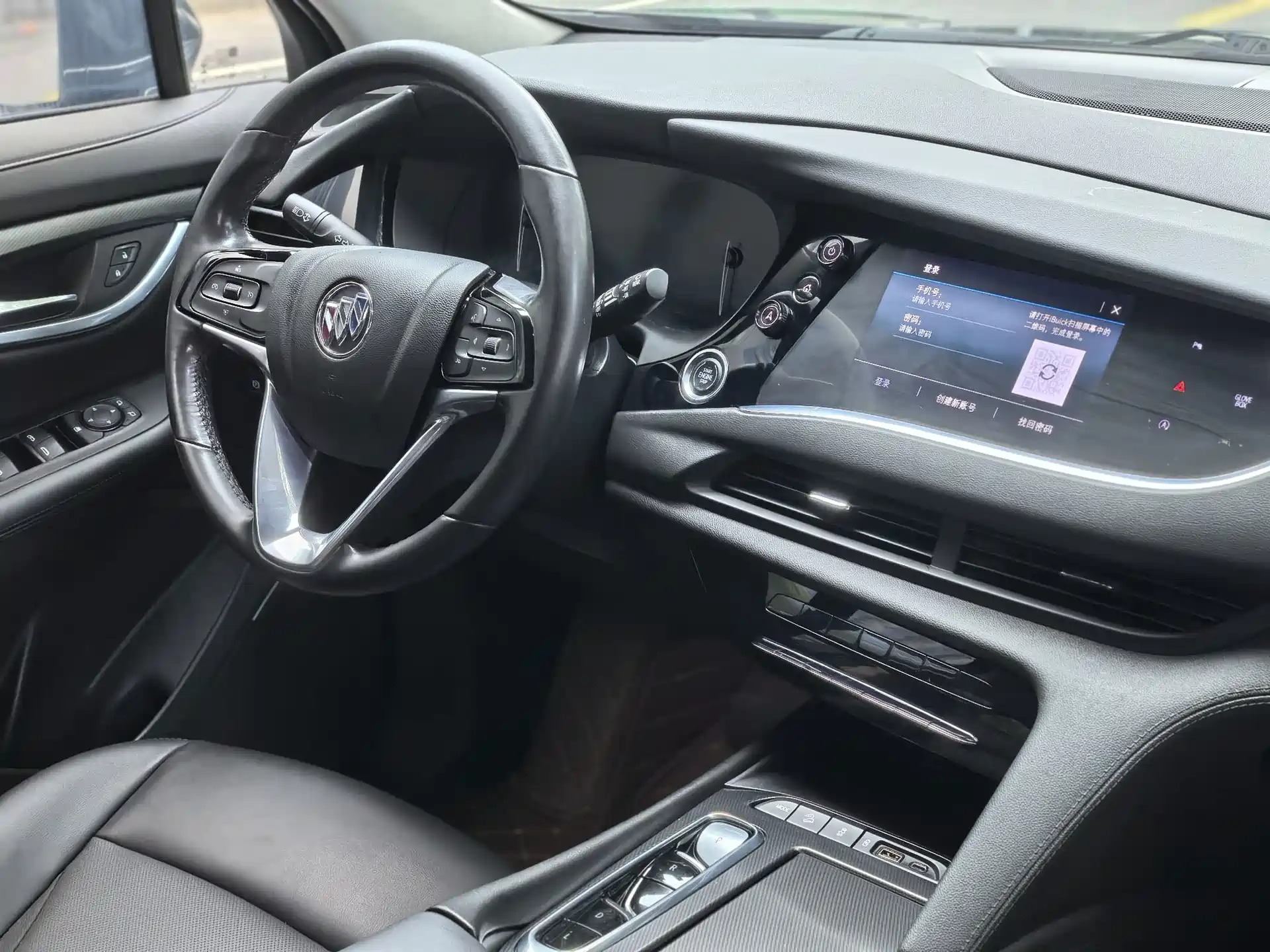 Photo 17 - Buick Enclave