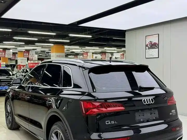 Audi Q5L 2018 40 TFSI Premium Fashion China VI фото 3