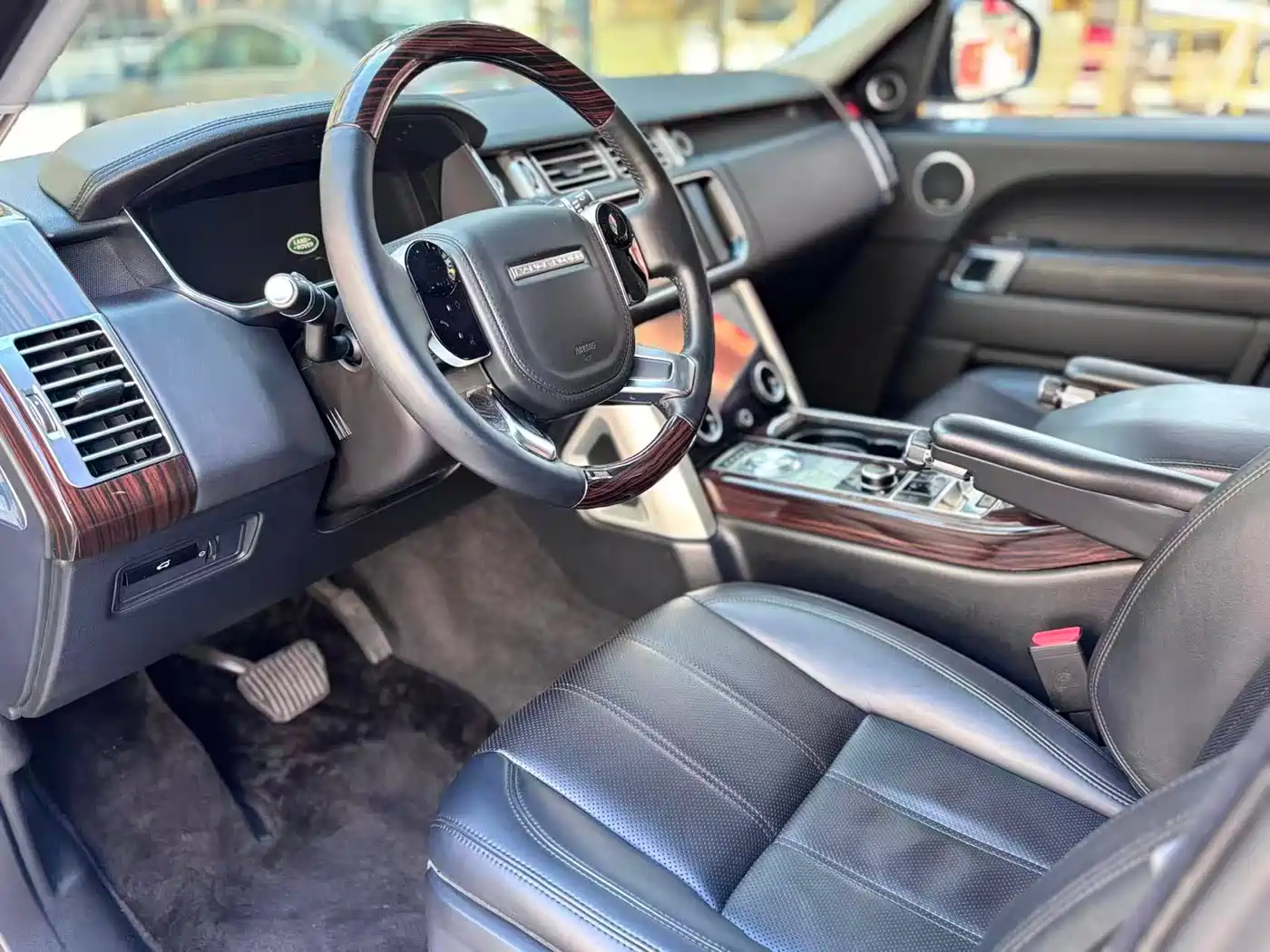 Land Rover Range Rover 2014 3.0 SC V6 Vogue фото 4