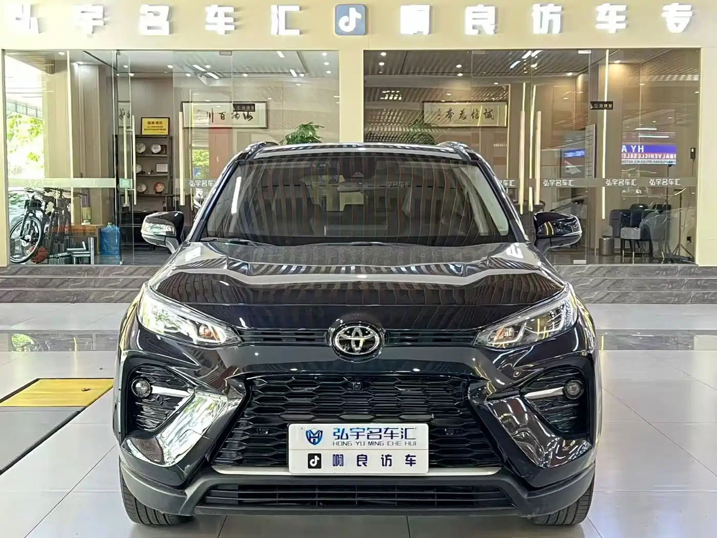 Toyota Wildlander 2023 2.0L CVT FWD Luxury PLUS фото 24