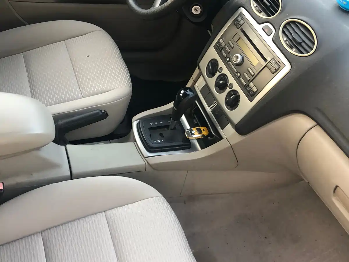Ford Focus 2008 2007 Hatchback 1.8L Automatic Fashion Edition