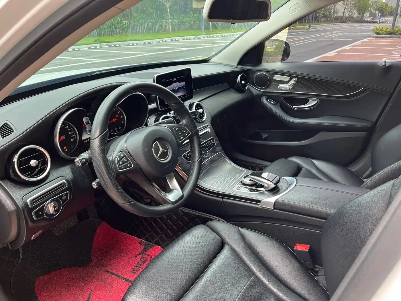 Mercedes-Benz C-Class 2018 C 200 L Sport Edition фото 4