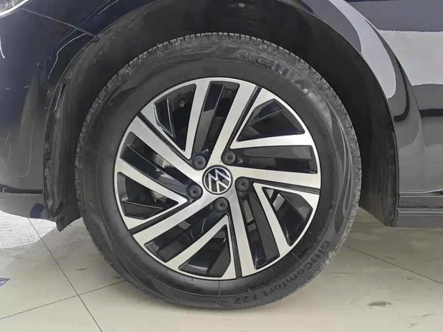 Фото 6 - Volkswagen Lavida