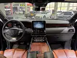 Фото 6 - Lincoln Navigator