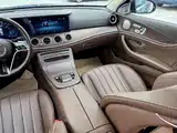 Фото 18 - Mercedes-Benz E-Class