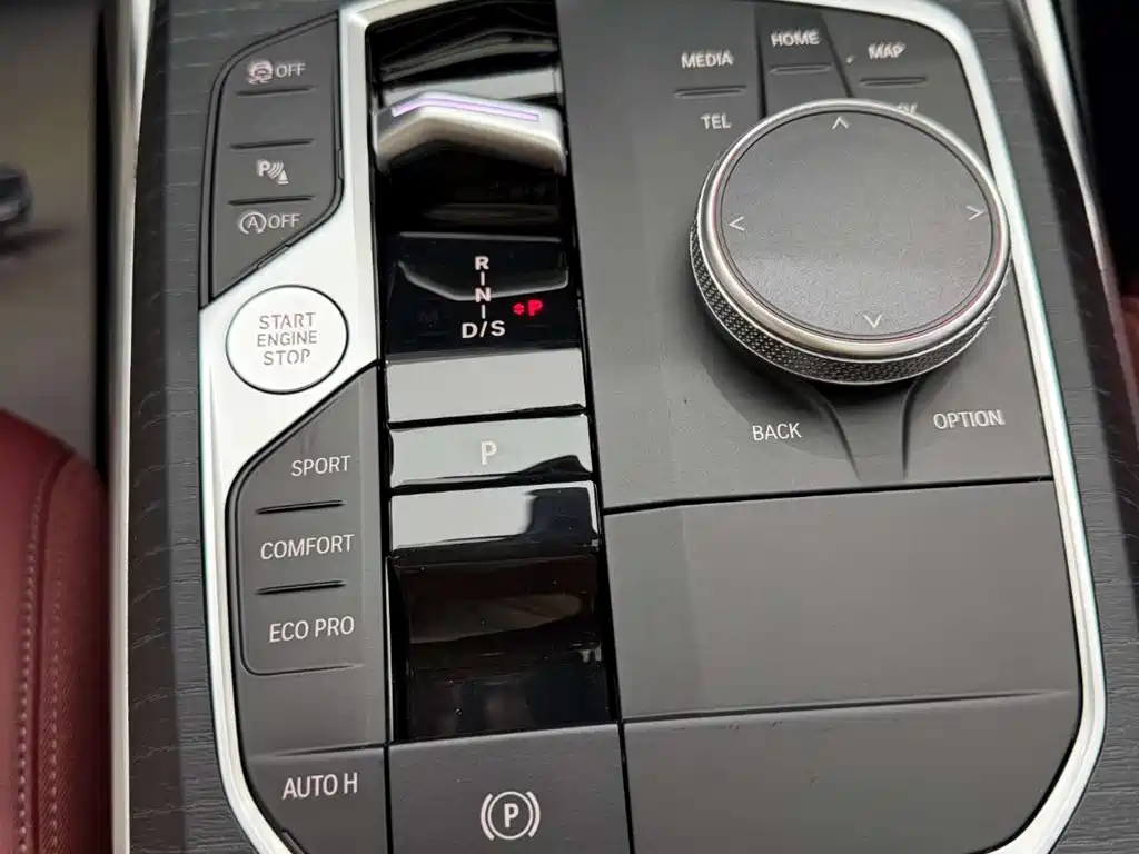 BMW 3 Series 2025 325Li M Sport Package фото 23
