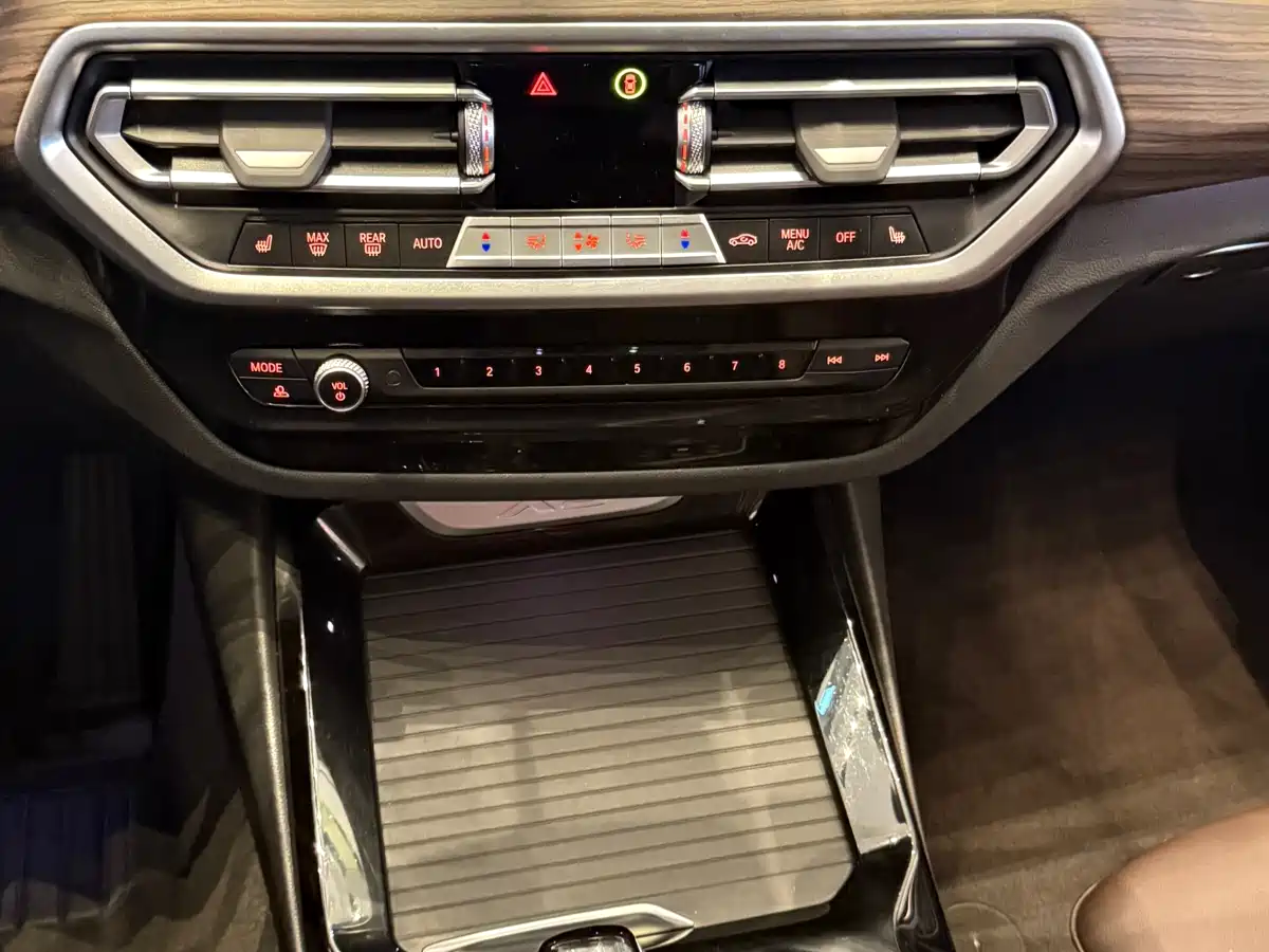 BMW X3 2022 Facelift xDrive30i Leading M Shadow Edition фото 8