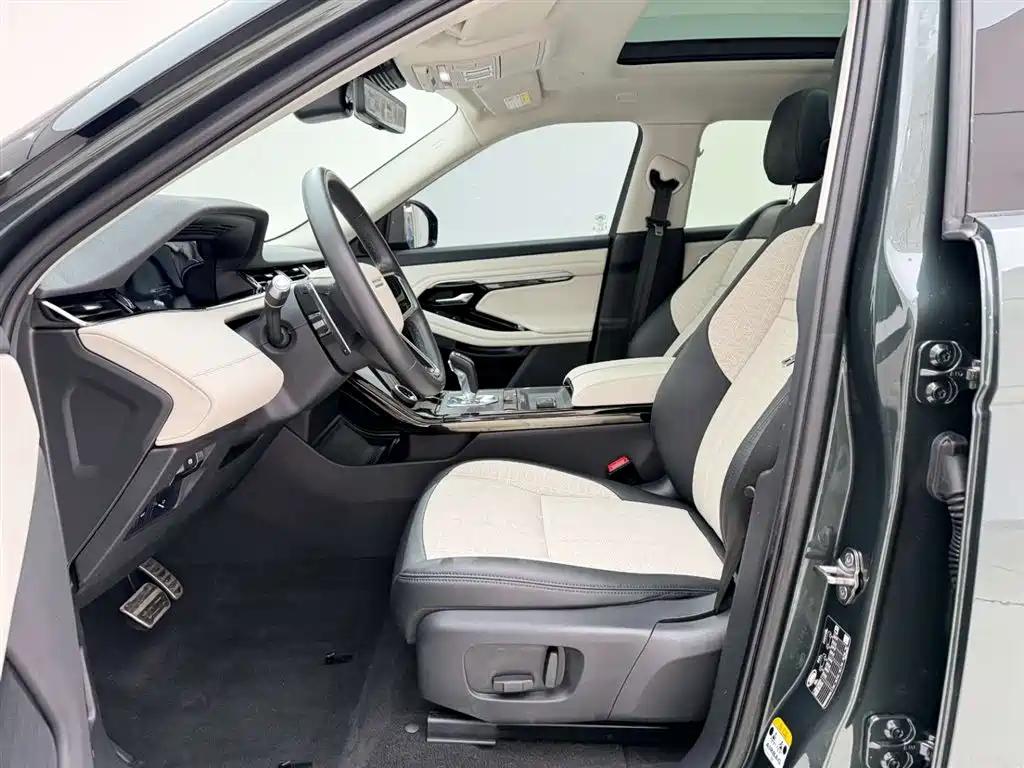 Land Rover Range Rover Evoque 2021 Range Rover Evoque L 249PS R-Dynamic First Edition Launch Edition фото 15
