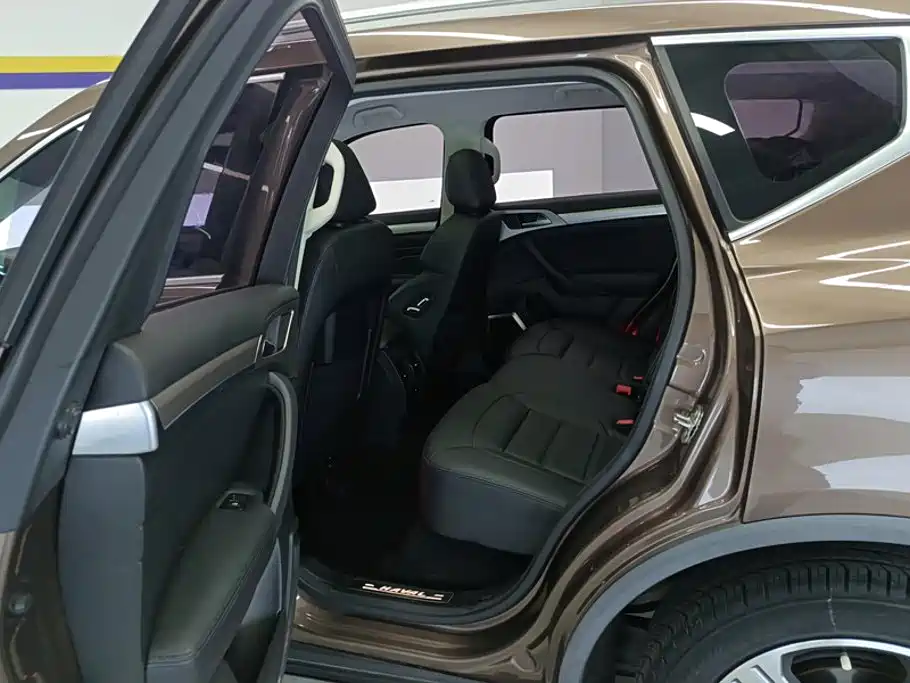 Фото 11 - Haval H7