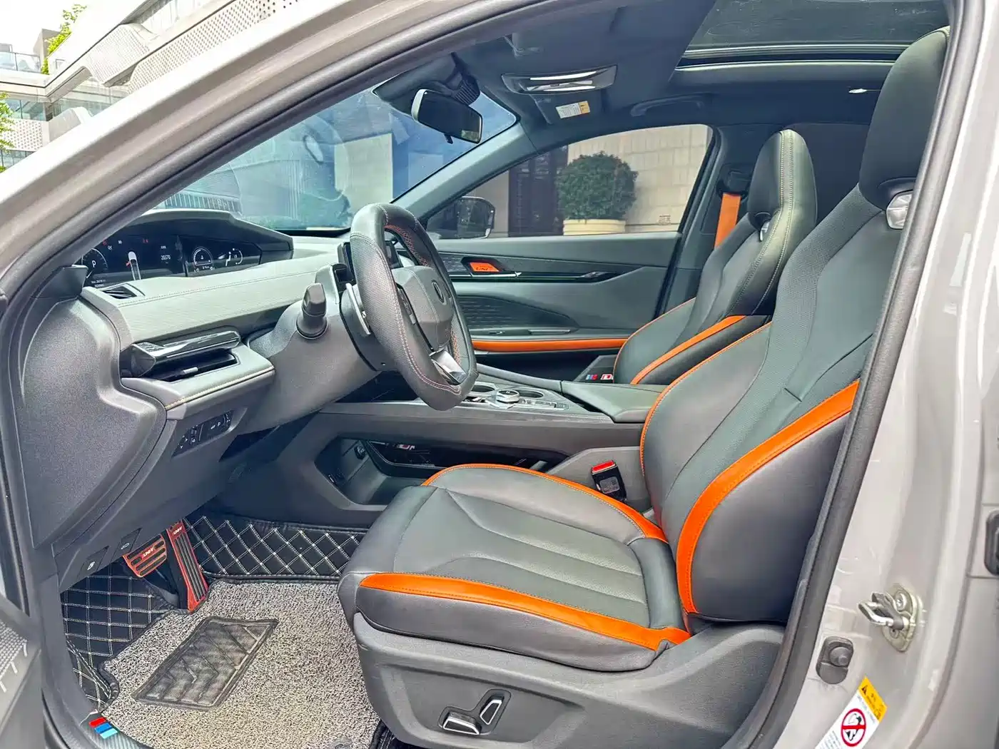 CHANGAN UNI-V