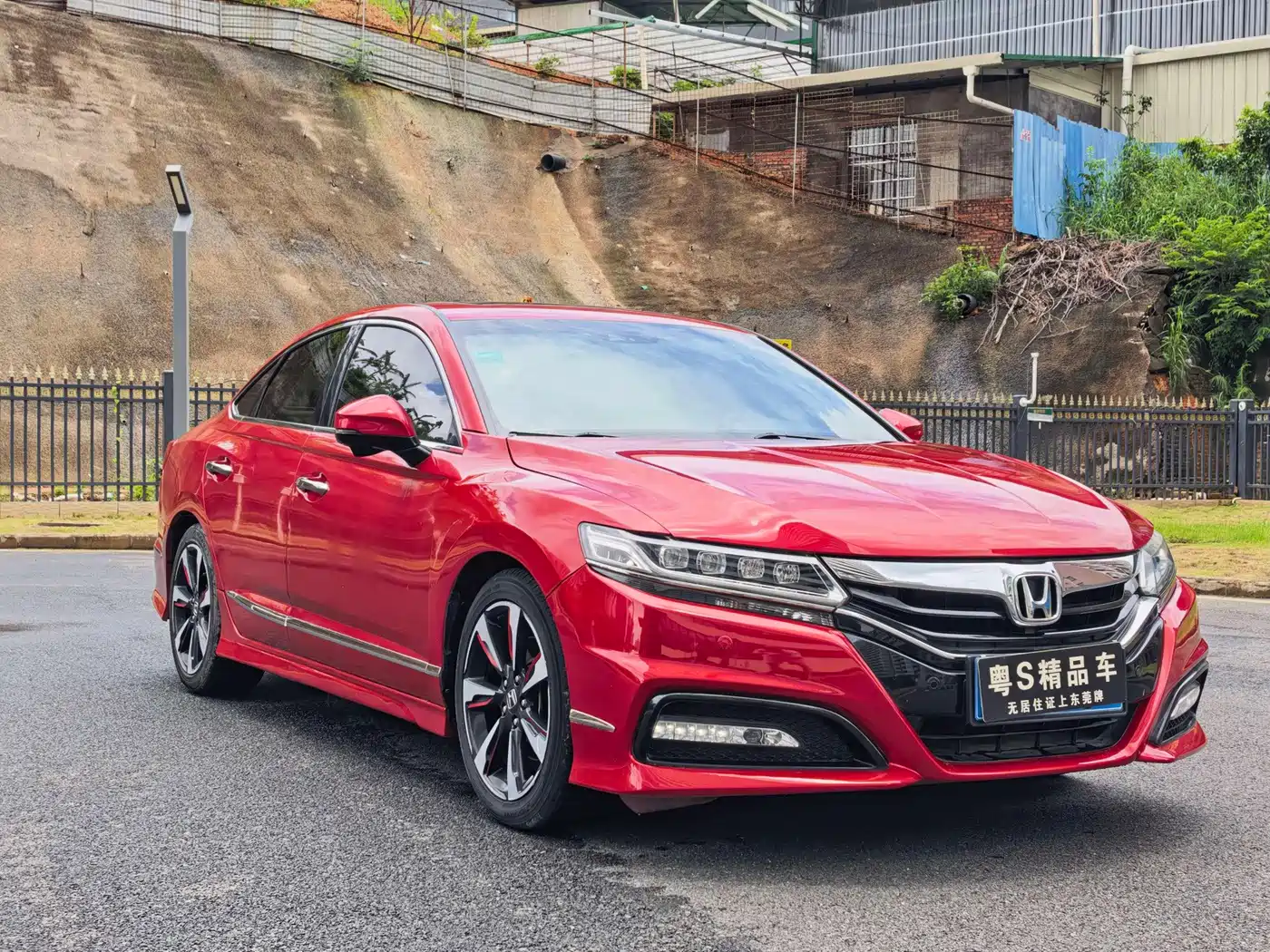 Photo 3 - Honda Spirior