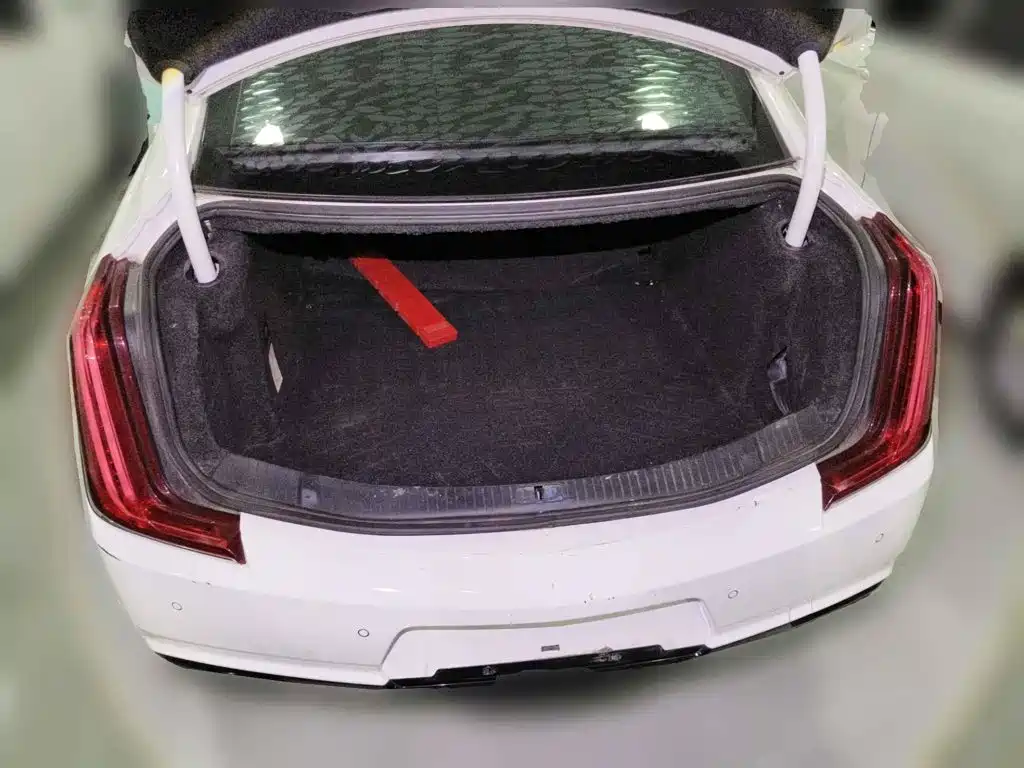 Photo 5 - Cadillac XTS