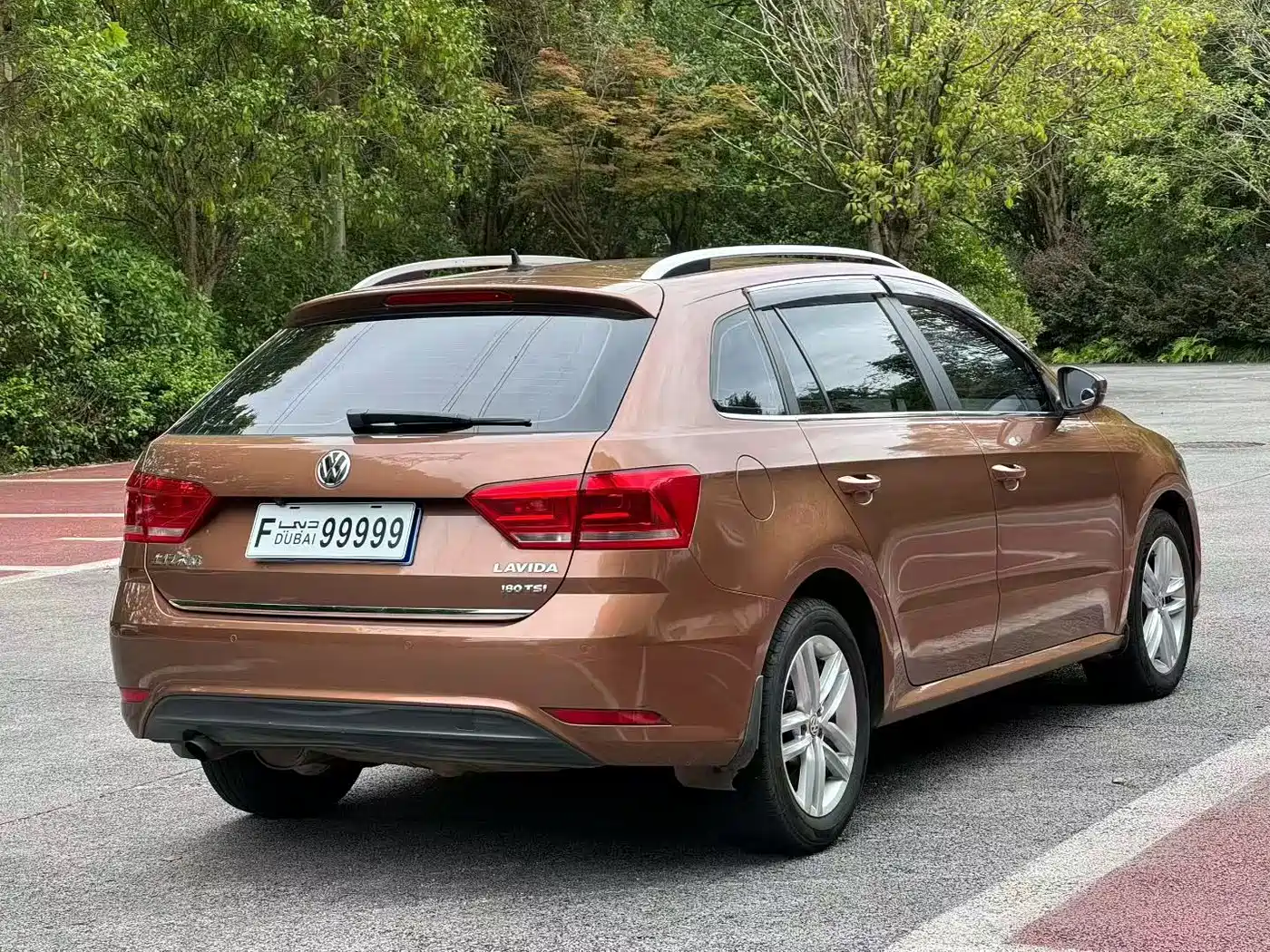 Volkswagen Lavida Tour 2018 2017 180TSI DSG Comfort Edition