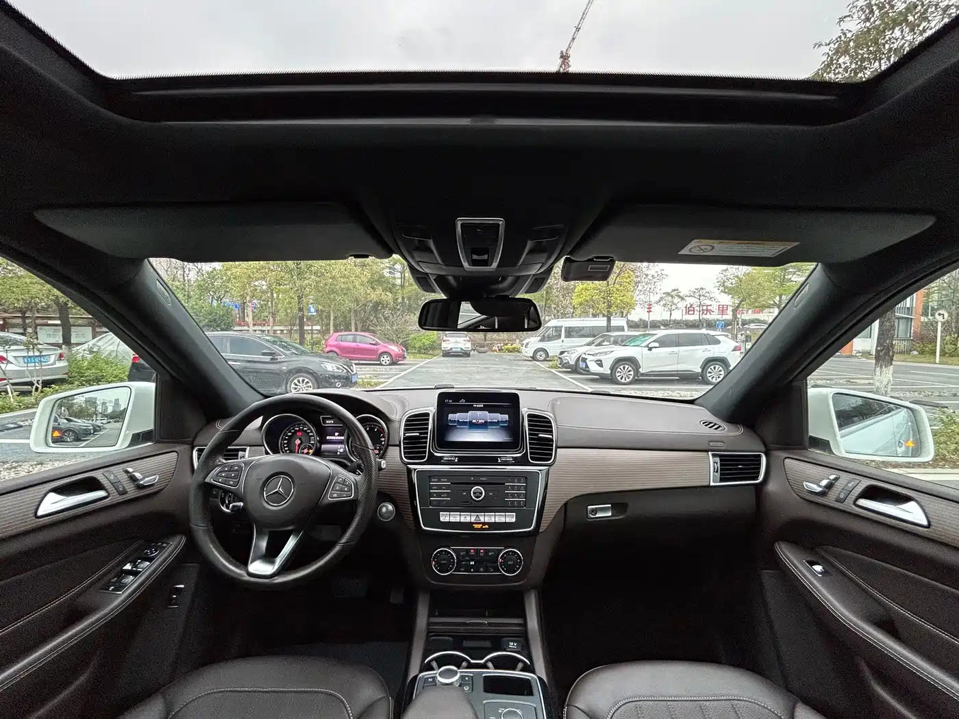 Mercedes-Benz GLE 2019 GLE 320 4MATIC Luxury Collector's Edition фото 17
