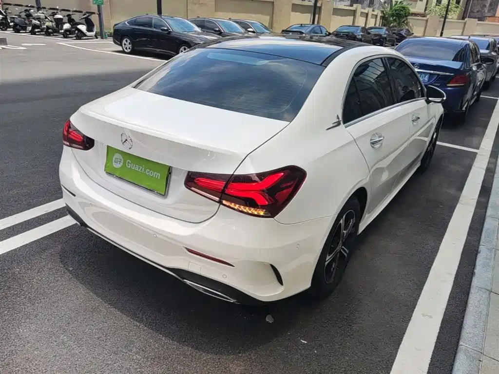Mercedes-Benz A-Class 2022 Facelift III A 200 L Sport Sedan Fashion фото 7