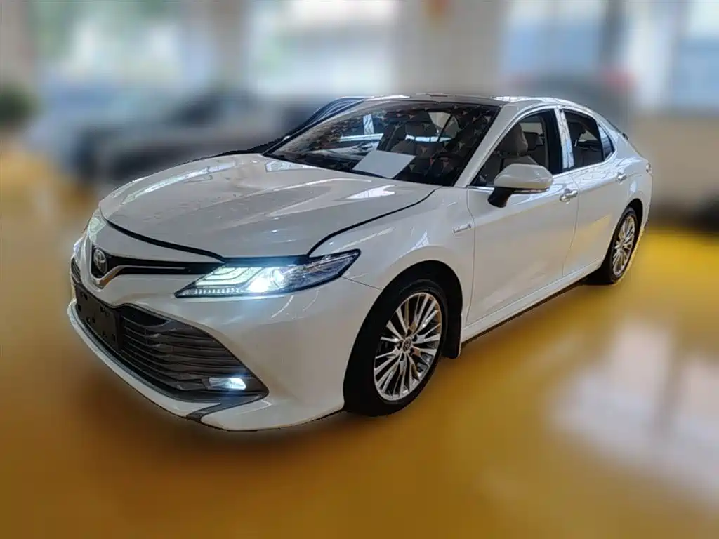 Toyota Camry 2018 Hybrid 2.5HG Luxury Edition