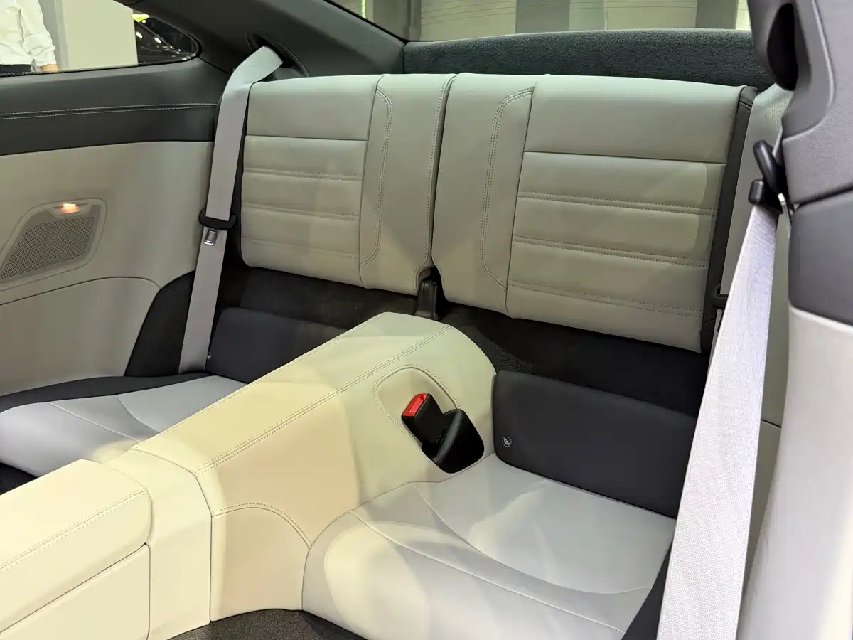 Porsche 911 2025 Carrera 3.0T фото 12