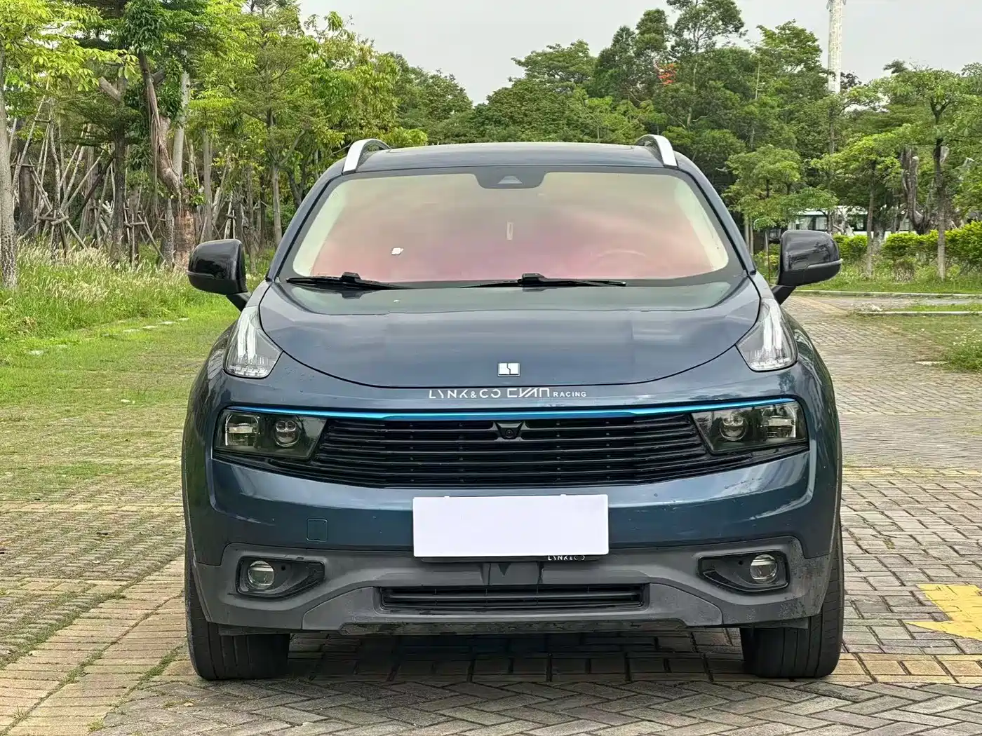 Lynk & Co 01 2019 2.0T 2WD Pro Edition China V фото 2