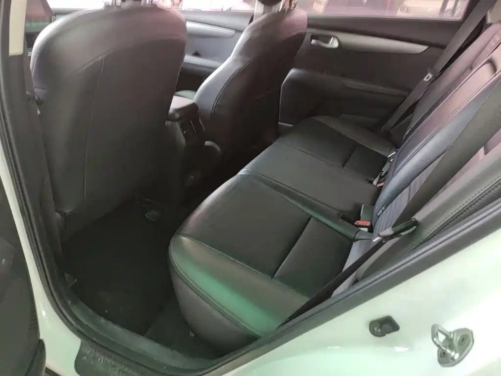 Kia Sportage 2019 2.0L Automatic Smart Luxury Edition фото 17