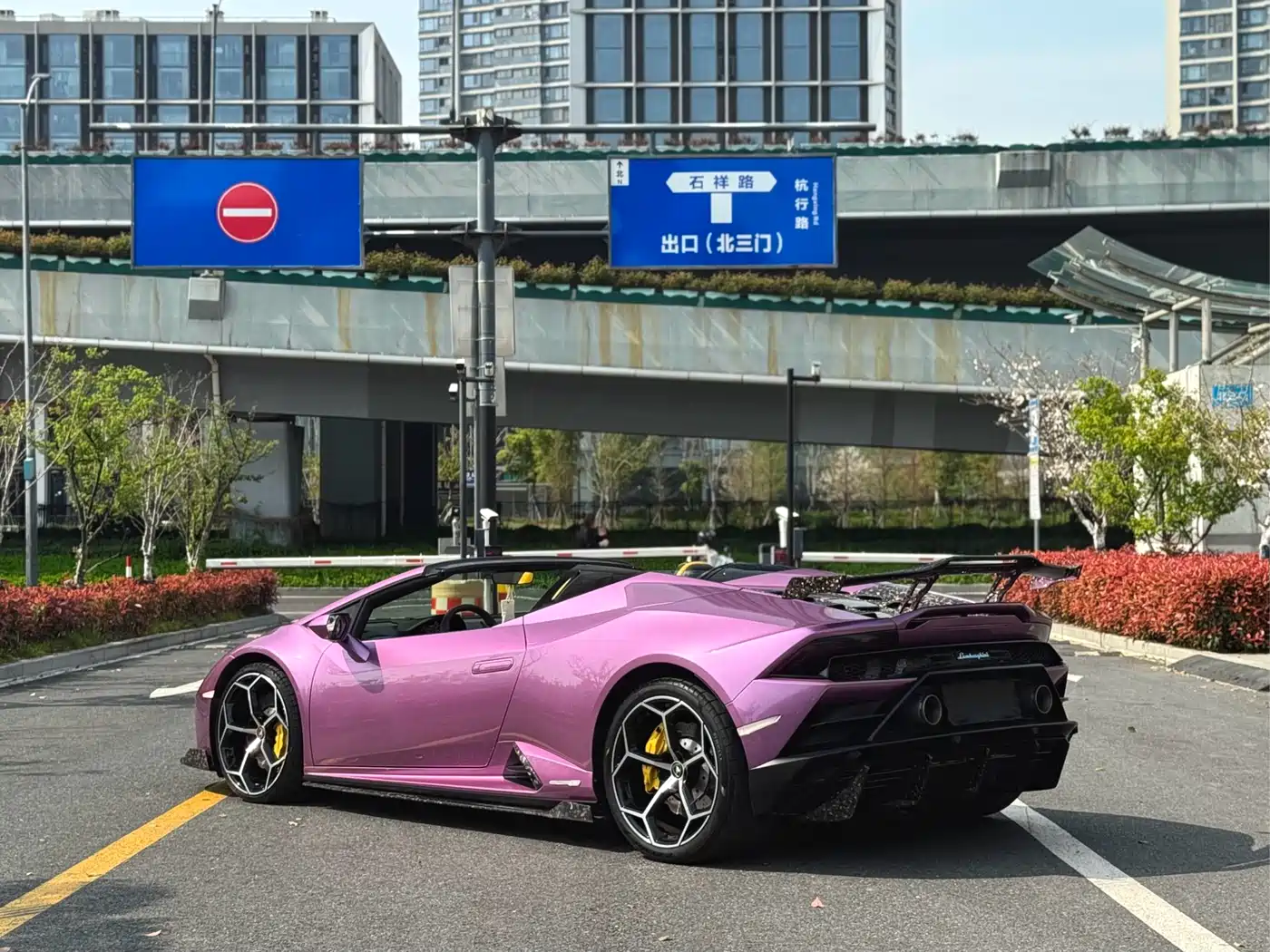 LAMBORGHINI HURACÁN