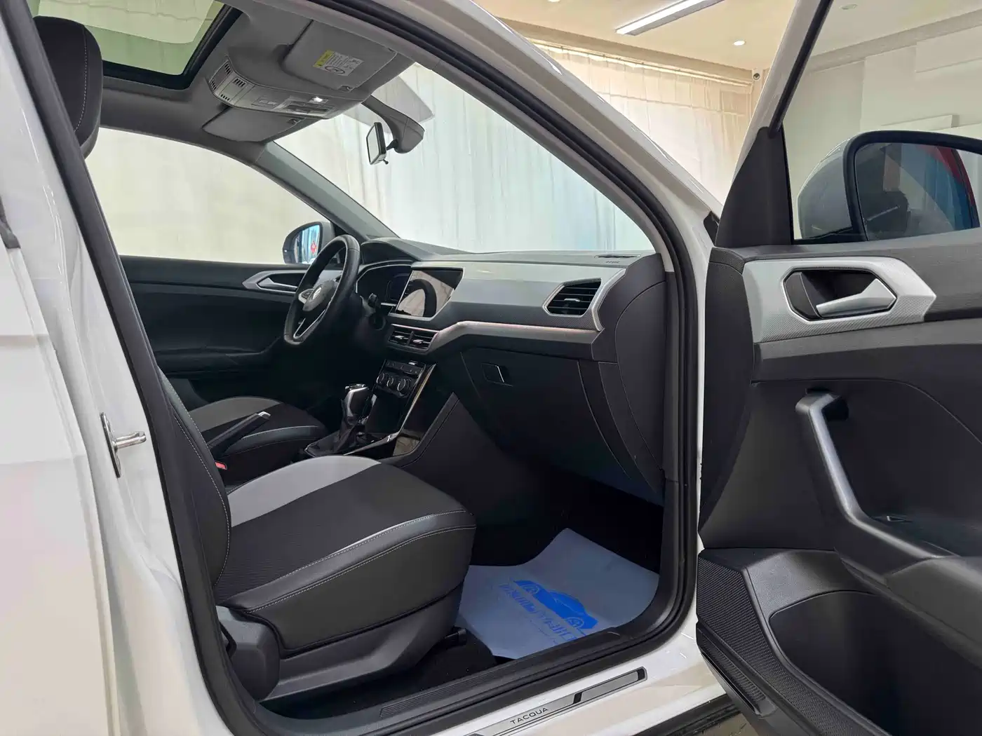 Volkswagen Tanying 2021 280TSI DSG R-Line Intelligent Connect Edition фото 10