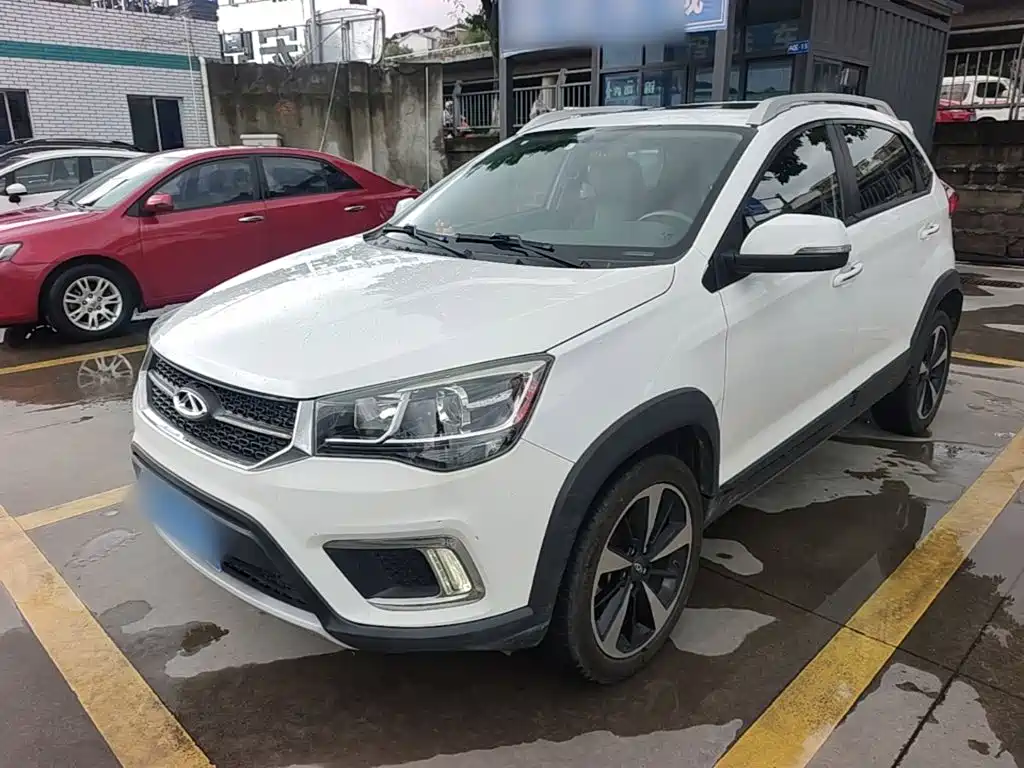 Фото 2 - Chery Tiggo 3x