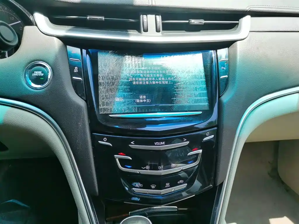 Cadillac XTS 2017 28T Technology фото 13