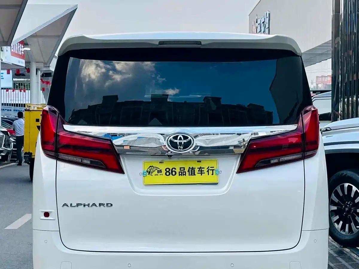Toyota Alphard 2018 Facelift 3.5L Luxury Edition фото 3