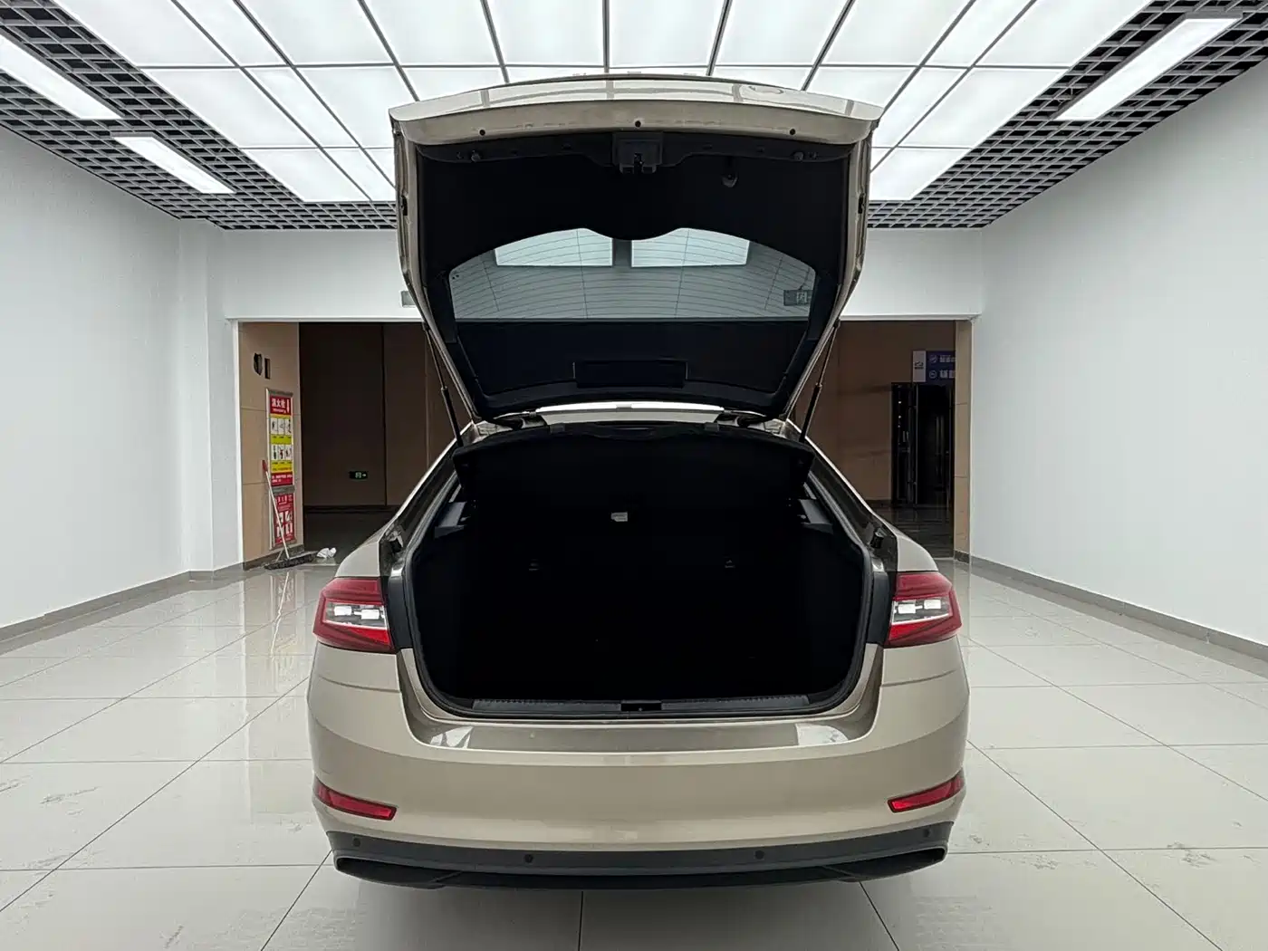 Škoda Octavia 2022 1.5L Automatic Comfort Edition фото 18