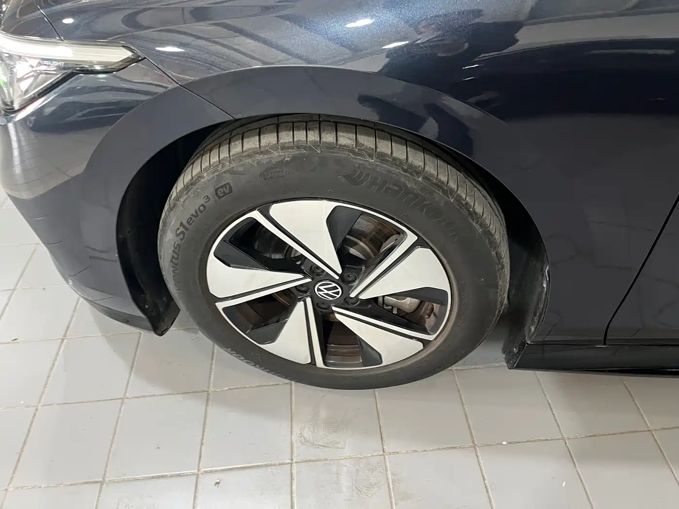 VOLKSWAGEN ID.7 VIZZION