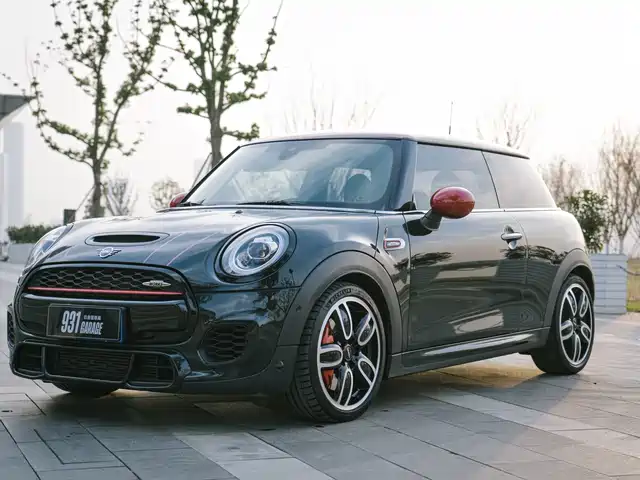 MINI JCW