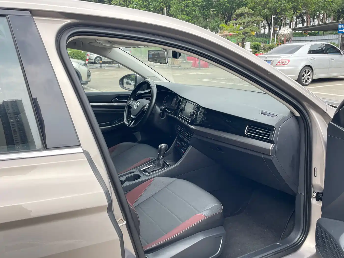 Volkswagen Bora 2020 1.5L Automatic Elite фото 13