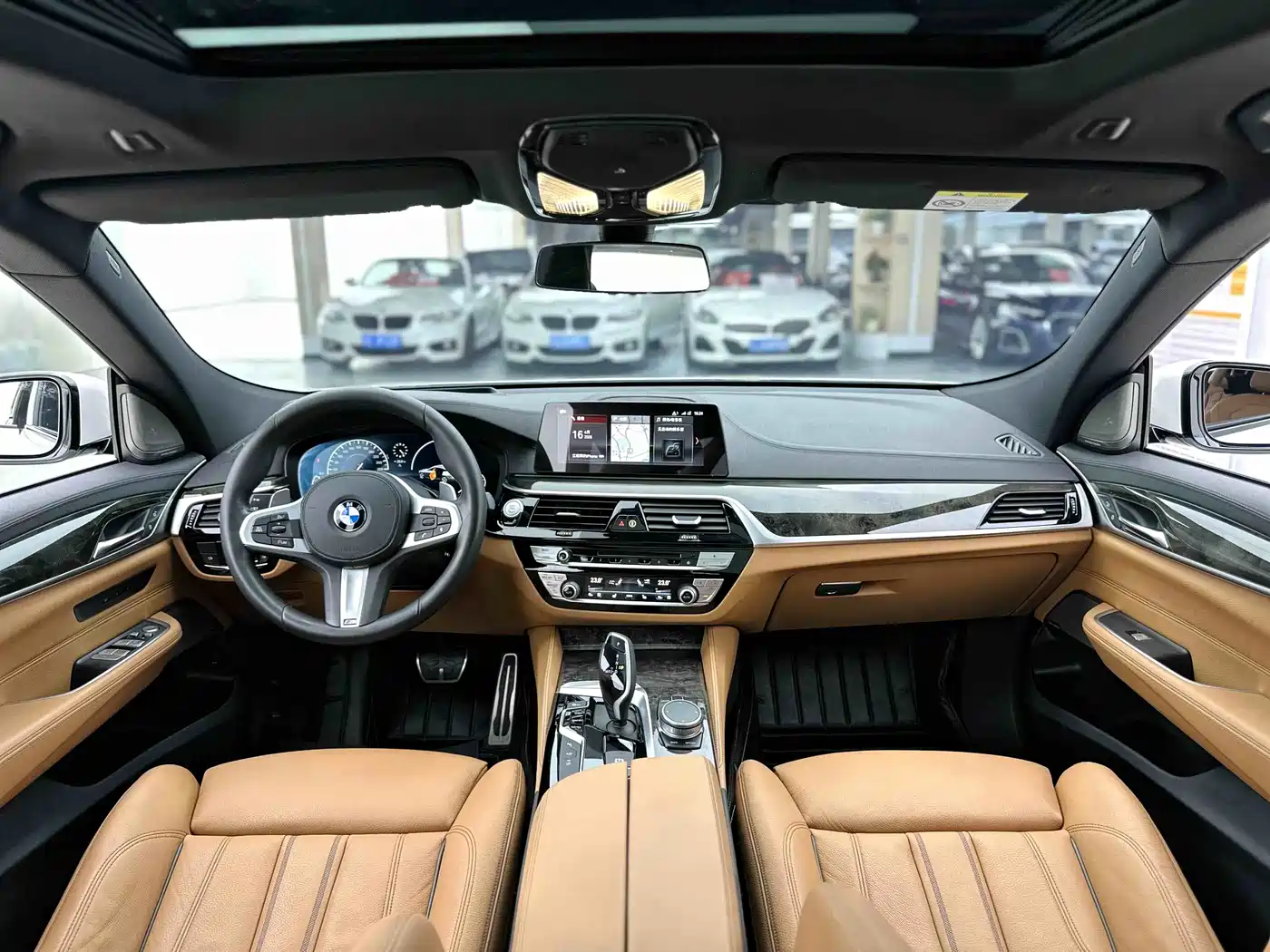 BMW 6 Series GT 2019 630i M Sport Package фото 8