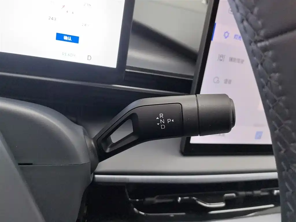 GEELY GALAXY GALAXY E5