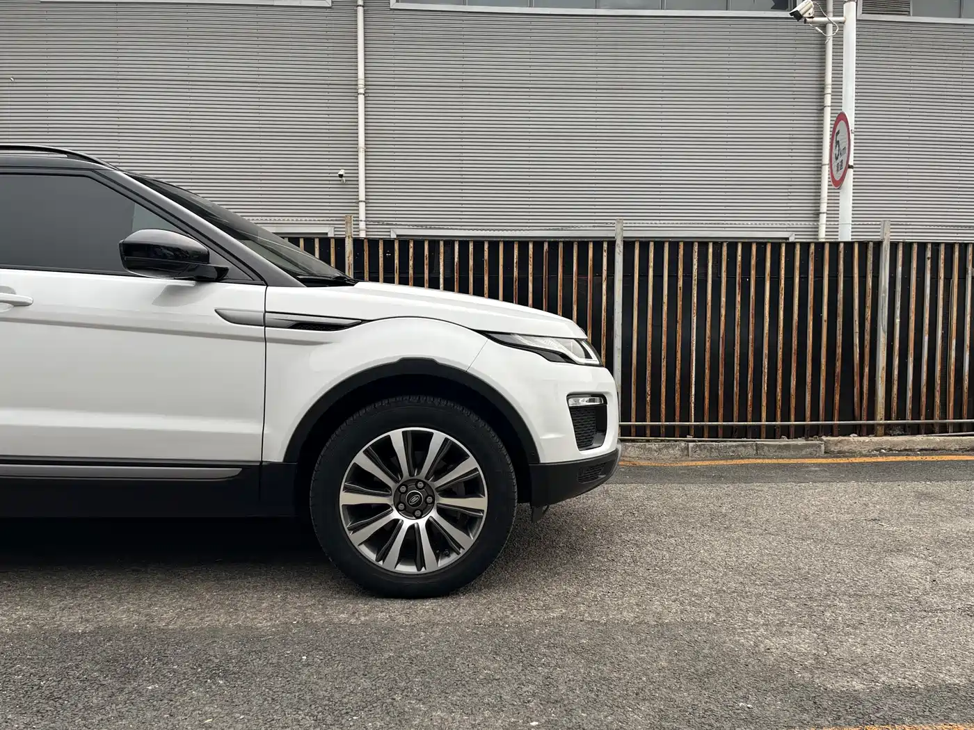 Land Rover Range Rover Evoque 2018 240PS SE Smart Edition фото 6