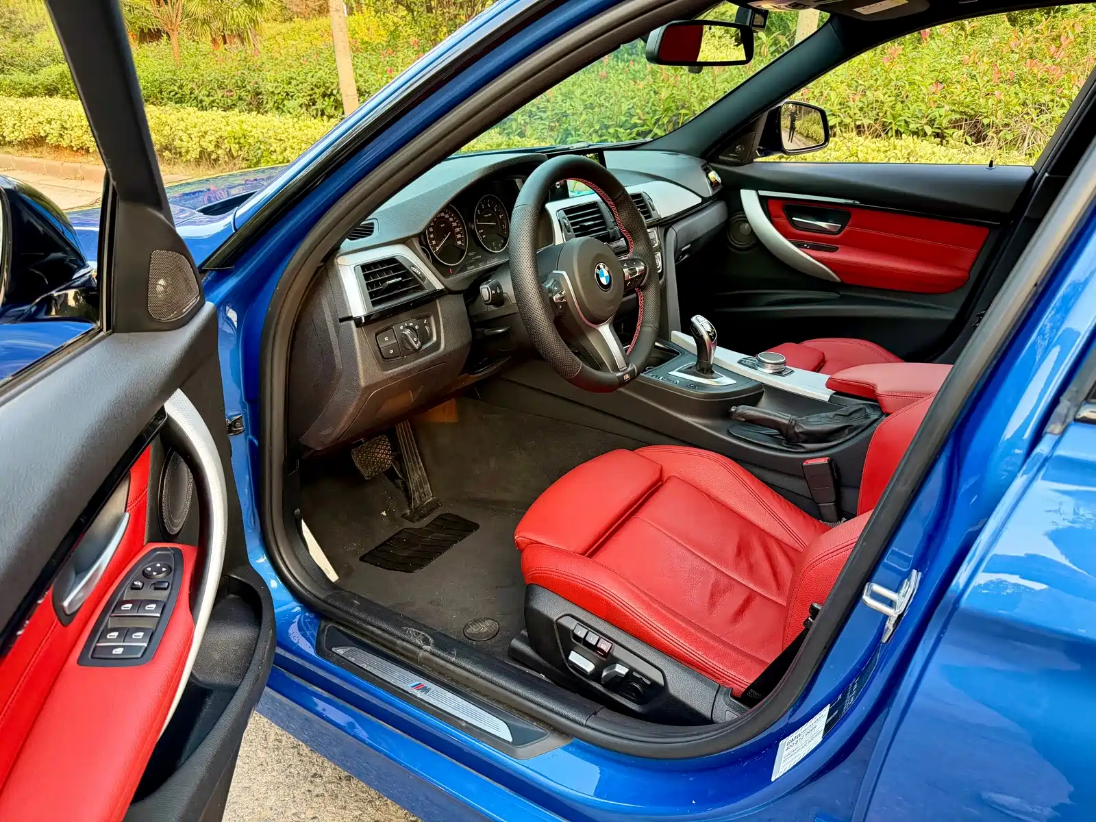 صورة 4 - BMW 3 Series