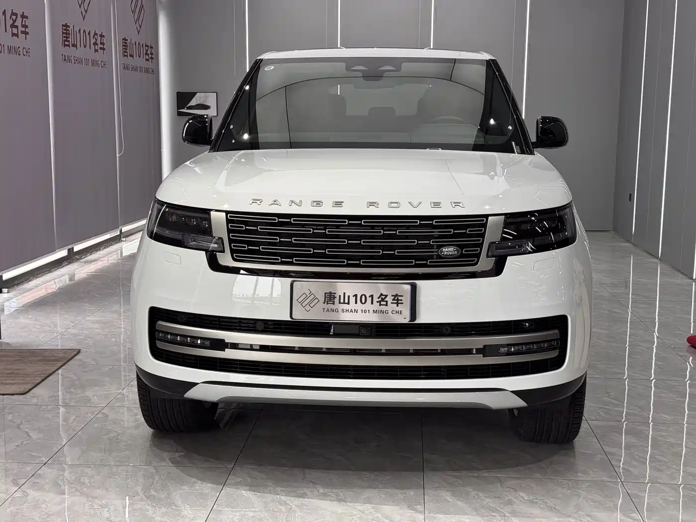 Land Rover Range Rover 2026 2025 3.0 L6 400PS Flourishing Era Extended Wheelbase